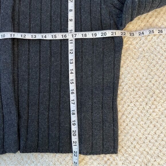 VTG Y2K SML Sweater Grey Ramie Blend Leopard Faux Collar Snap Front Flaw SZ L - Picture 8 of 11